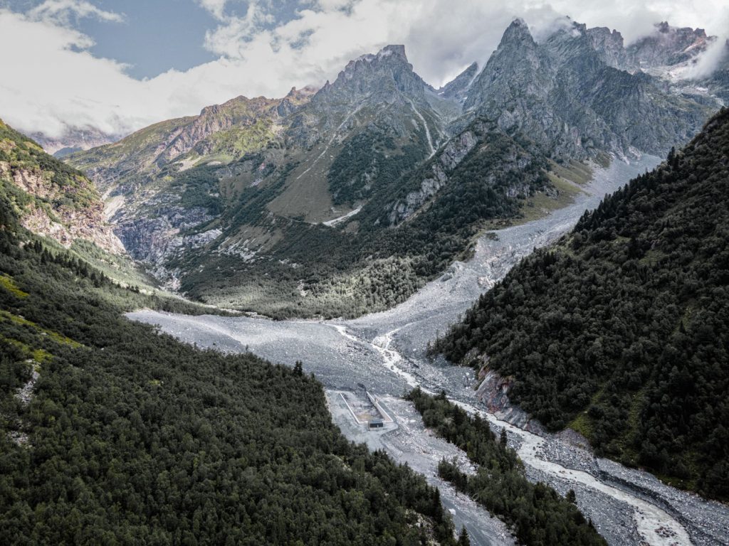 Felssturz Ins Tal alpine Ingenieurgeologie